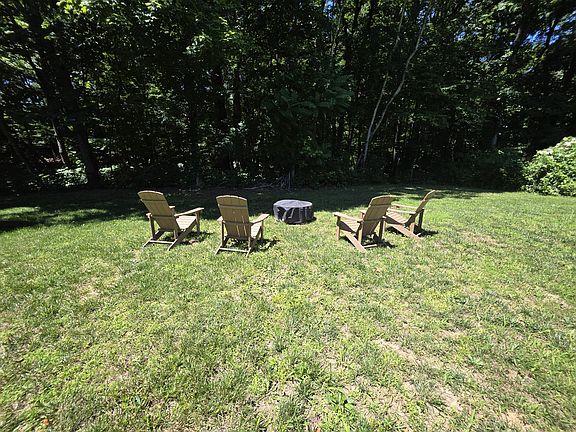 3rd image of 109 Hummingbird Meadows Rd