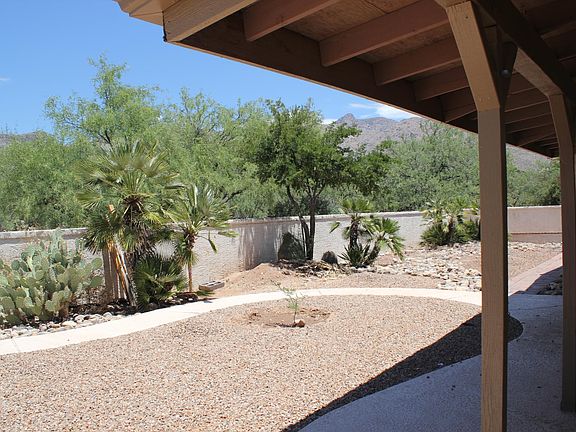 Large back patio.