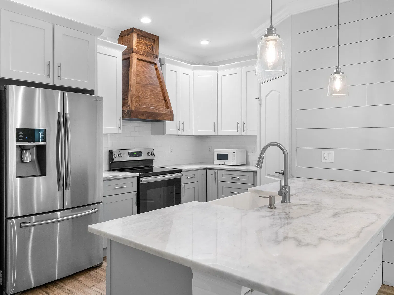 3 bed, 2.5 bath, 1542 sqft, $2,700 — Photo 3