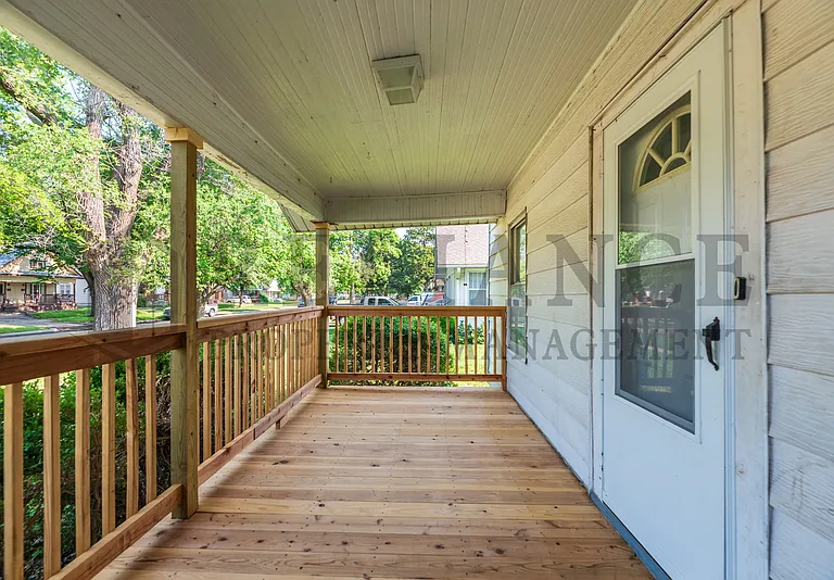 232 S Sedgwick St — Photo 3