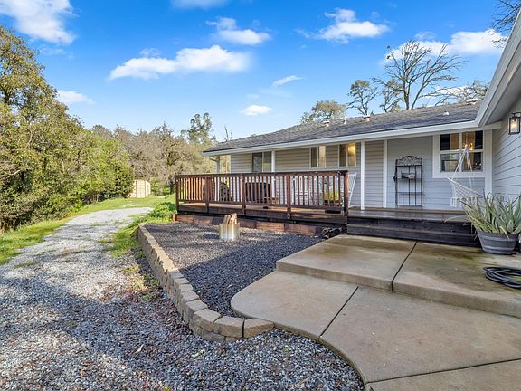 4th image of 4891 Creekside Dr