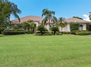 2534 Tom Morris Dr, Sarasota, FL 34240