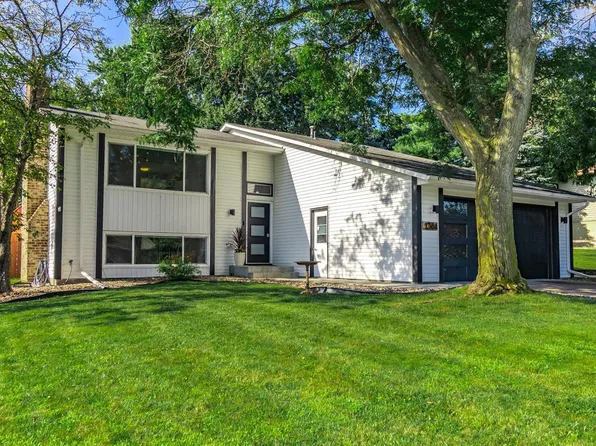 1384 Amaryllis Ln, Eagan, MN 55123