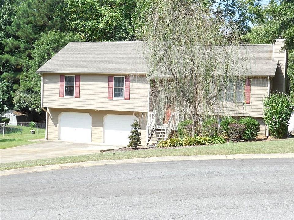 2nd image of 1409 Yates Ave