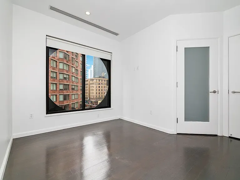 830 8th Ave #7B — Photo 4