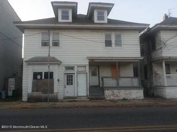 8 & 10 N Broad St, Penns Grove, NJ 08069