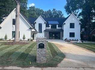 1210 Squire Dr, Charlotte, NC 28211