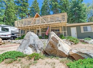 37667 Live Oak St, Angelus Oaks, CA 92305