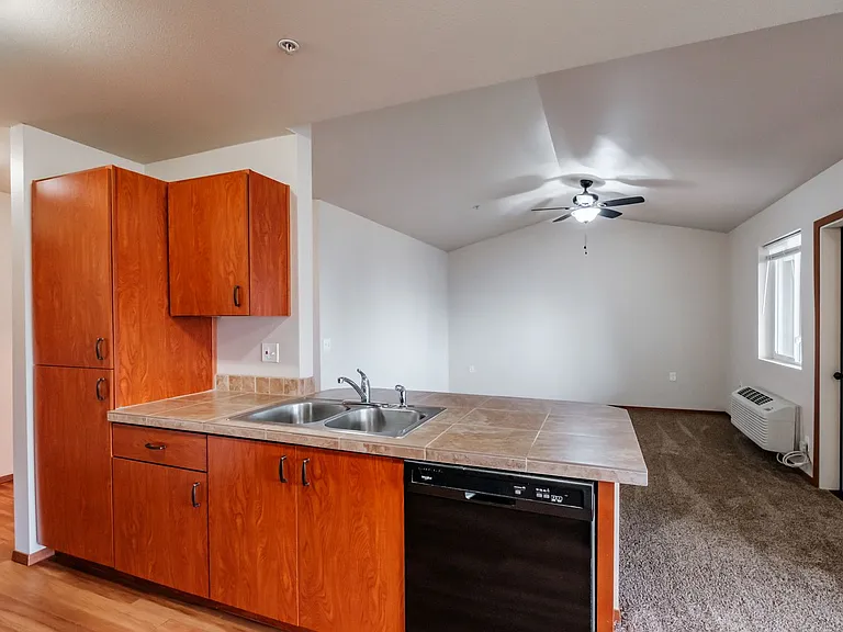 Aspen Place Apartments — Photo 149