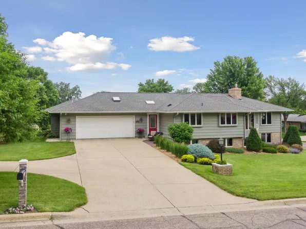2118 15th St NW, Faribault, MN 55021
