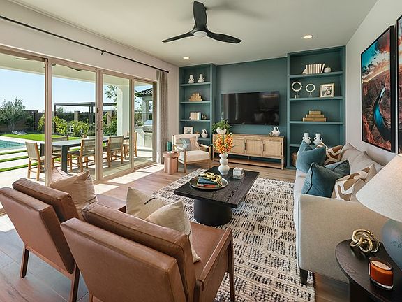 The Reserva - Family Room