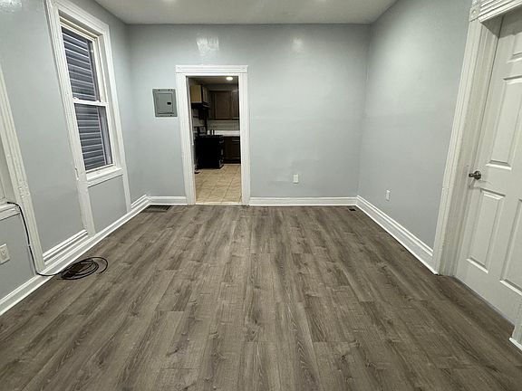 4th image of 103 S 9th St Floor 1