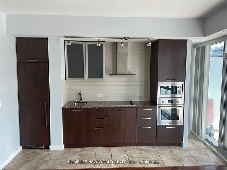 14 York St #601 — Photo 6