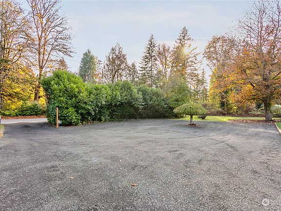 4th image of 3281 NE Old Belfair Highway