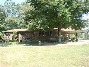 2nd image of 4104 S County Road 20w