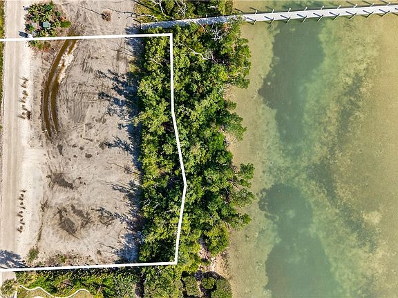 5th image of 440 Useppa Is