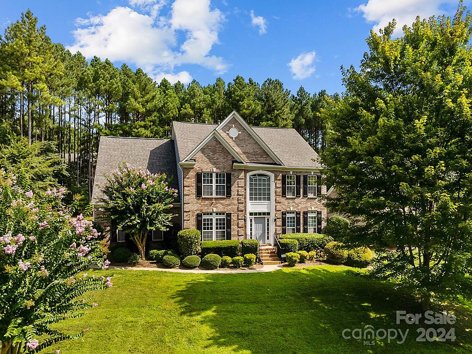 1st image of 109 Waterford Dr