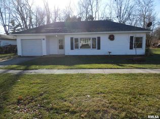 120 E Coal St, Wataga, IL 61488
