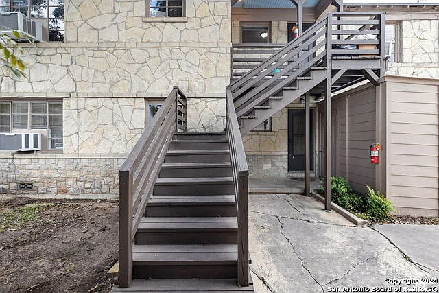 515 E Olmos Dr #3 — Photo 24