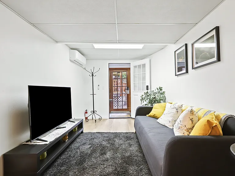 1104 SW Gaines St #D — Photo 11