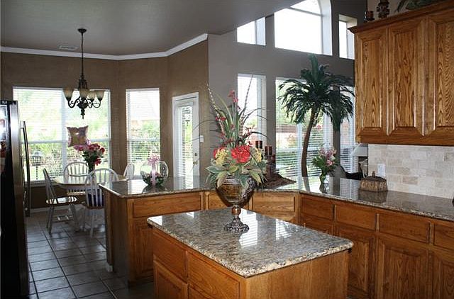 2nd image of 2916 Ellington Ct