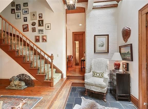 5th image of 1225 Amelia St #1225