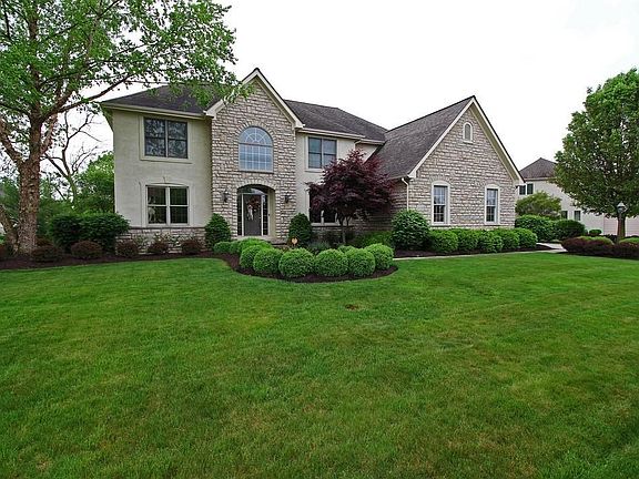 2nd image of 8300 Fallgold Ln