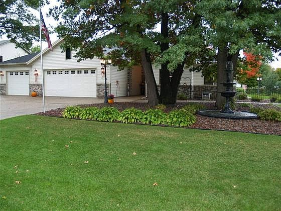 1st image of 812 Sunwood Park Dr