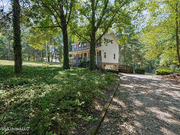 4th image of 11565 Miller Rd