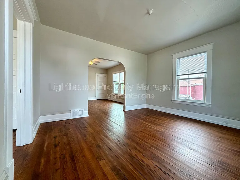 1242 Davis Ave NW — Photo 8
