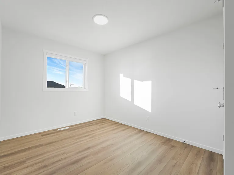 545 Black Stone Blvd — Photo 27