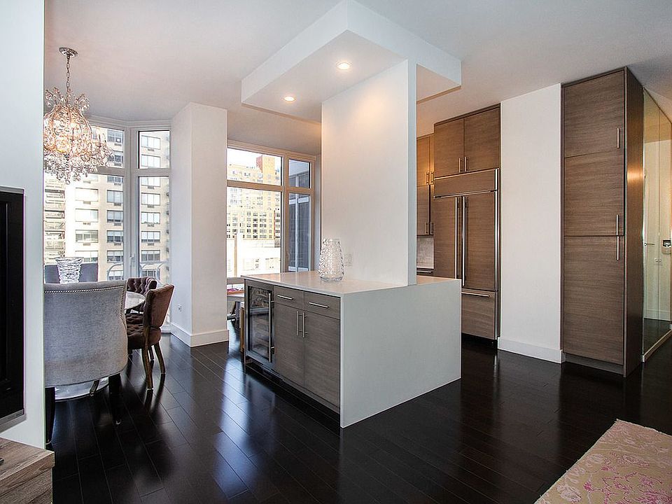 1st image of 200 E 32nd St APT 9D