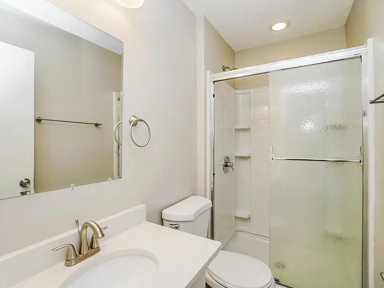 490 Durham Ln — Photo 13