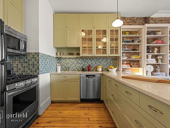 5th image of 303 6th Ave APT 4