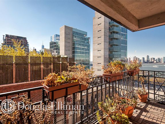 5th image of 366 W 11th St APT 10D