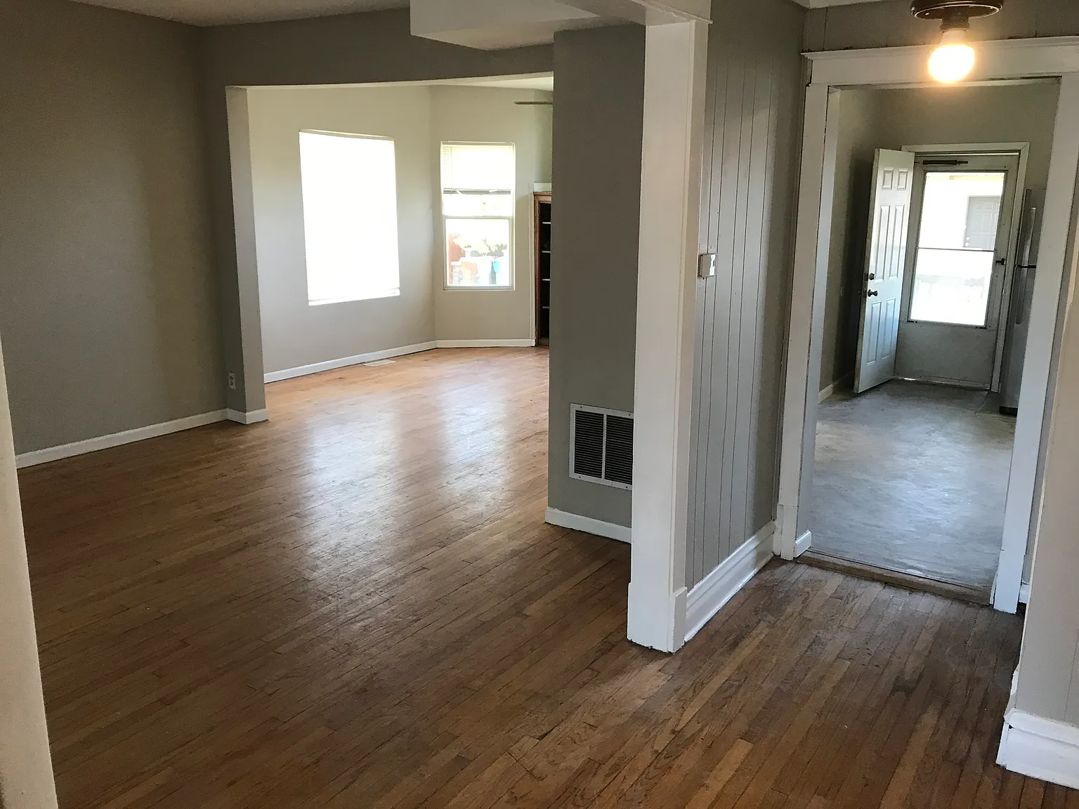5337 W Van Buren St — Photo 4