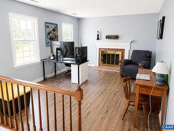 3rd image of 151 Lancaster Dr