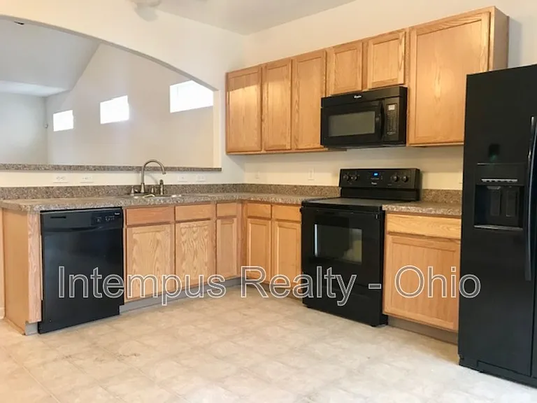 2844 Hillstone St — Photo 12