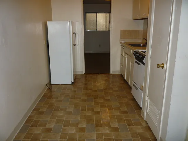 1079 San Pablo Ave — Photo 3