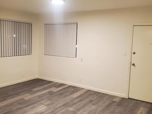 4th image of 14664-16 Roscoe Blvd