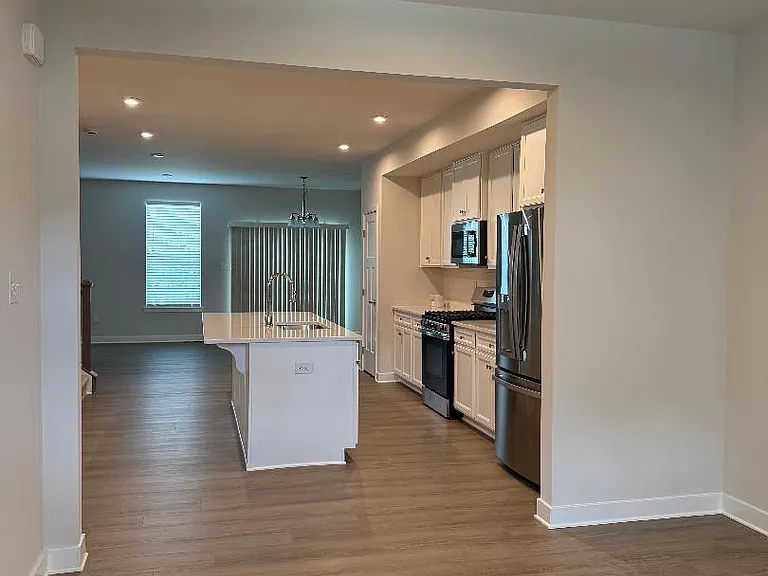 68 Rosemary Way — Photo 4