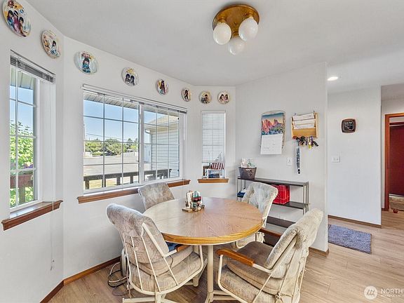 5th image of 4724 NE Airway Drive