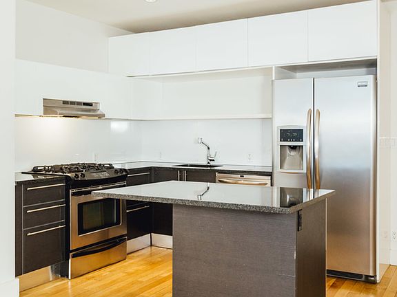 4th image of 114 Troutman St #137