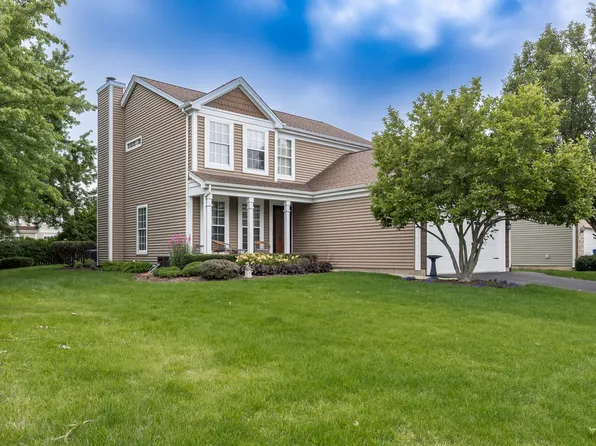 254 Mayfair Ln, South Elgin, IL 60177
