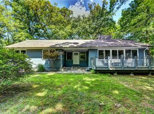 133 Mott Farm Rd, Tomkins Cove, NY 10986