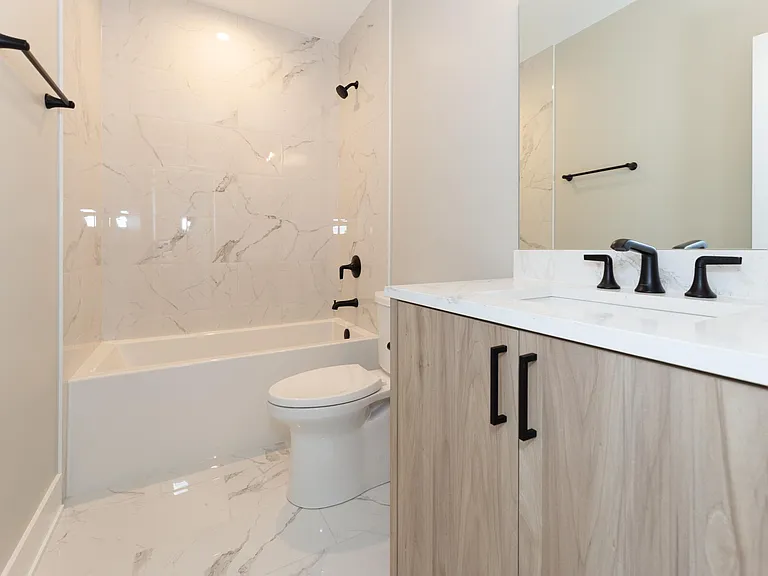 2455 1/2 W Logan Blvd #3 — Photo 4
