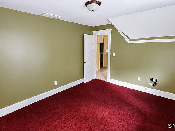 5th image of 55 Bronx Ave Floor 3