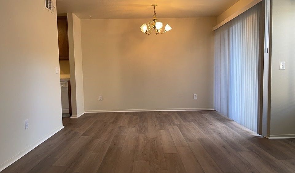 ad_photos_dining_room_8_11032025