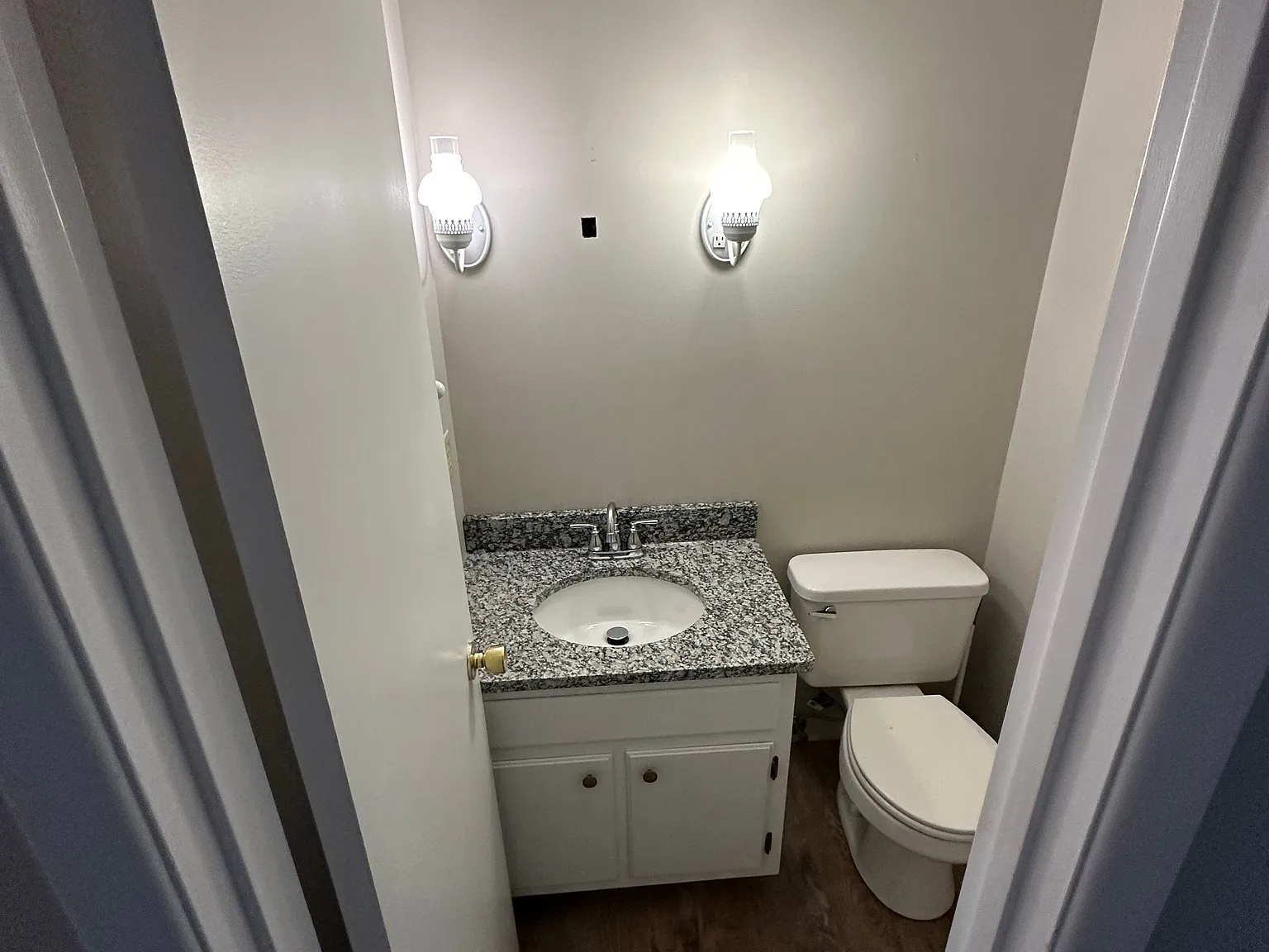 3 bed, 1.5 bath, 1160 sqft, $1,600 — Photo 3