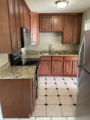1535 Michigan Ave Photo 1